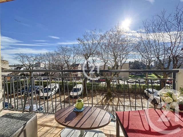 Appartement F4 à vendre - 4 pièces - 62.0 m2 - MONTREUIL - 93 - ILE-DE-FRANCE - Century 21 Croix De Chavaux